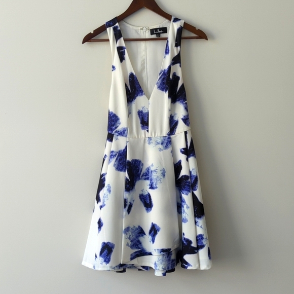 Lulus Seeing Chic Blue Purple and Ivory Print Skater Dress Small Abstract Floral - Picture 1 of 6